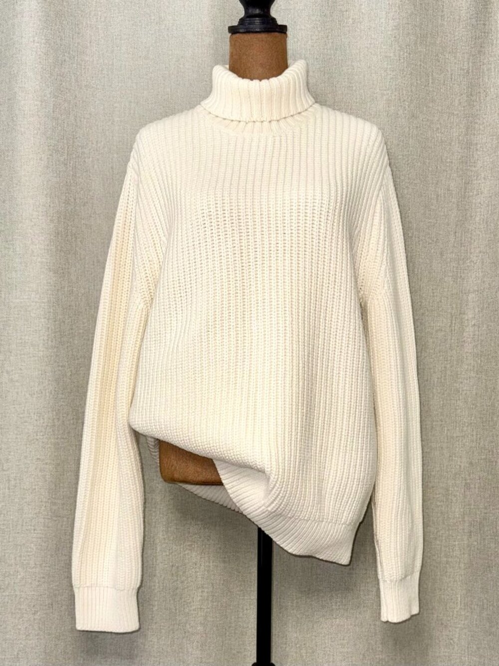 Express Women’s M Ivory Chunky Ribbed Knit Turtleneck Sweater Cotton Wool Blend
